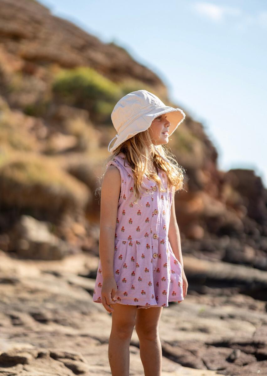 Acorn Bucket Hat Frayed Vanilla