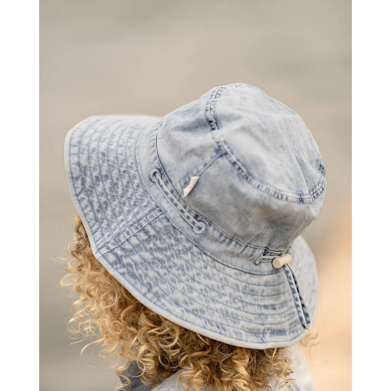 Toshi Sunhat Olly Indiana
