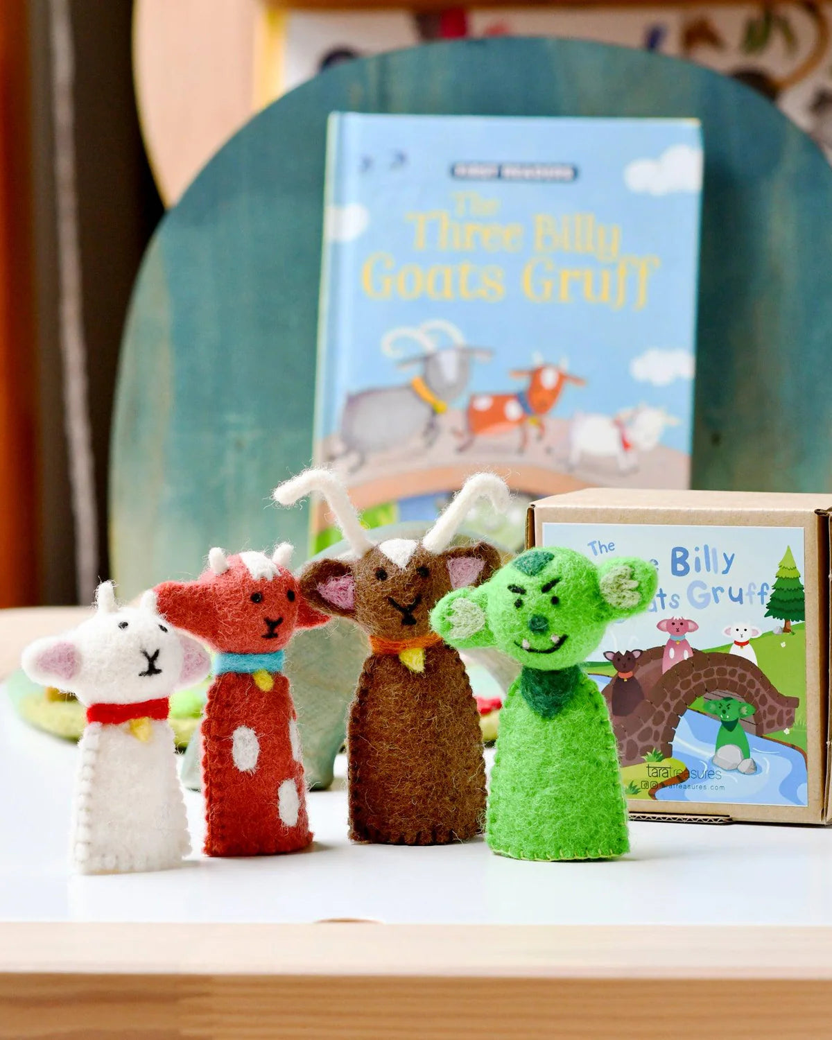 Tara Treasures Finger Puppet Set Three Billy Goats Gruff - Chalk
