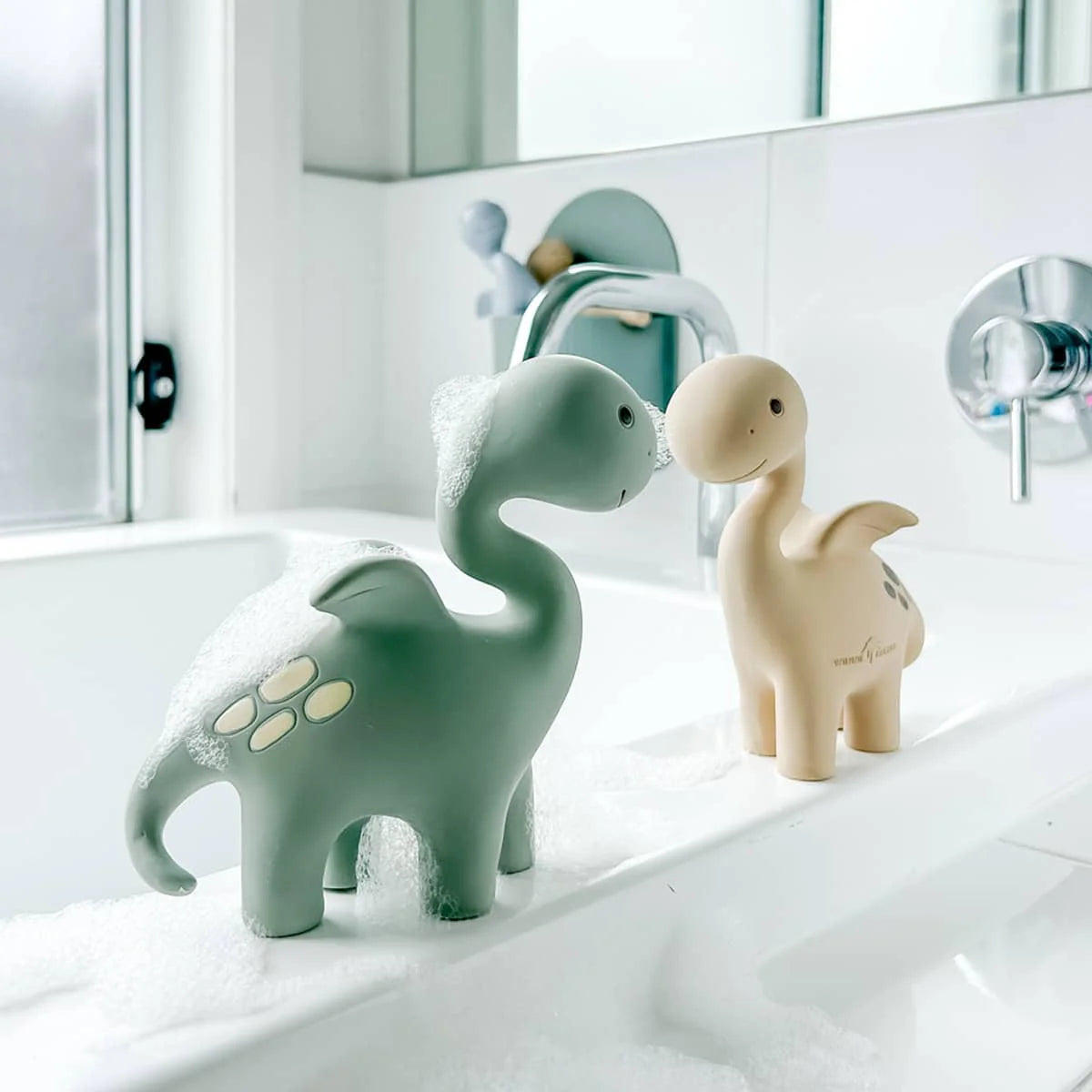 Winnie Parkes Teether Diplo Sage