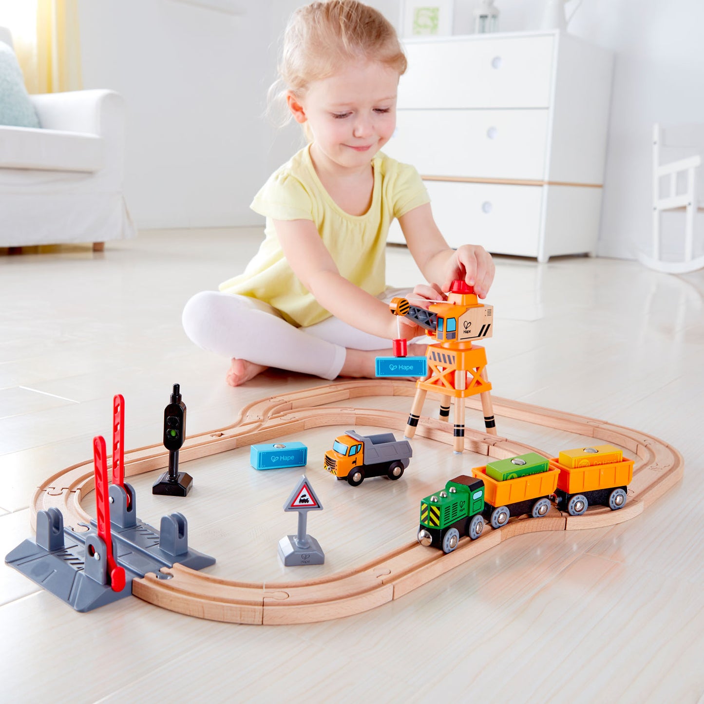 Hape Train Crossing & Crane Set